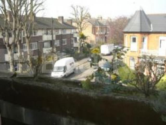 			AMAZING VALUE FOR MONEY!!!, 3 Bedroom, 1 bath, 1 reception Flat			 Carysfort Road, CROUCH END N8